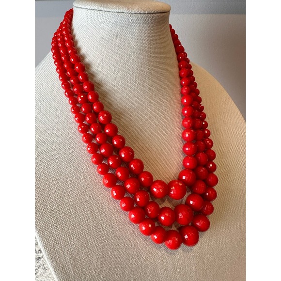 Vintage Three Strand Red Graduated Beaded Necklace Marked Hong Kong 20-23-" - Picture 2 of 11